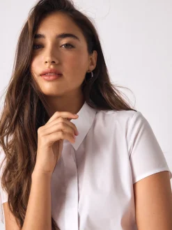 White Fitted Stretch Essential Short Sleeve Shirt