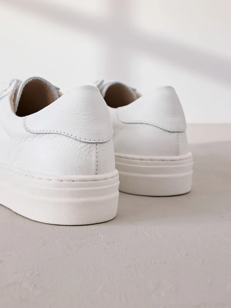 White Signature Premium Leather Lace-Up Trainers