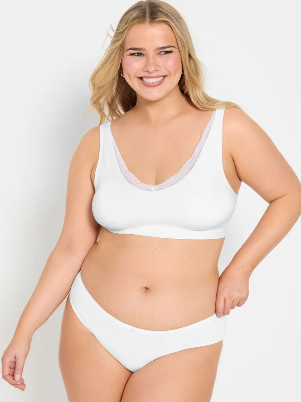 Yours Curve Black 2 Pack Lace Trim Seamless Bras