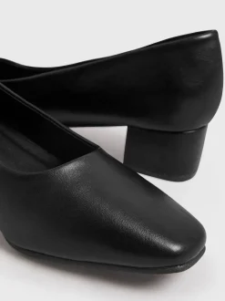 Yours Curve Black Extra Wide Fit Faux Leather Block Heel Court Shoes In Extra Wide EEE Fit