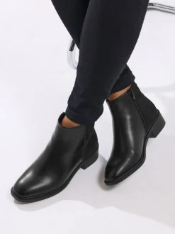 Yours Curve Black Extra Wide Fit Extra-Wide Fit Metal Trim Ankle Boots
