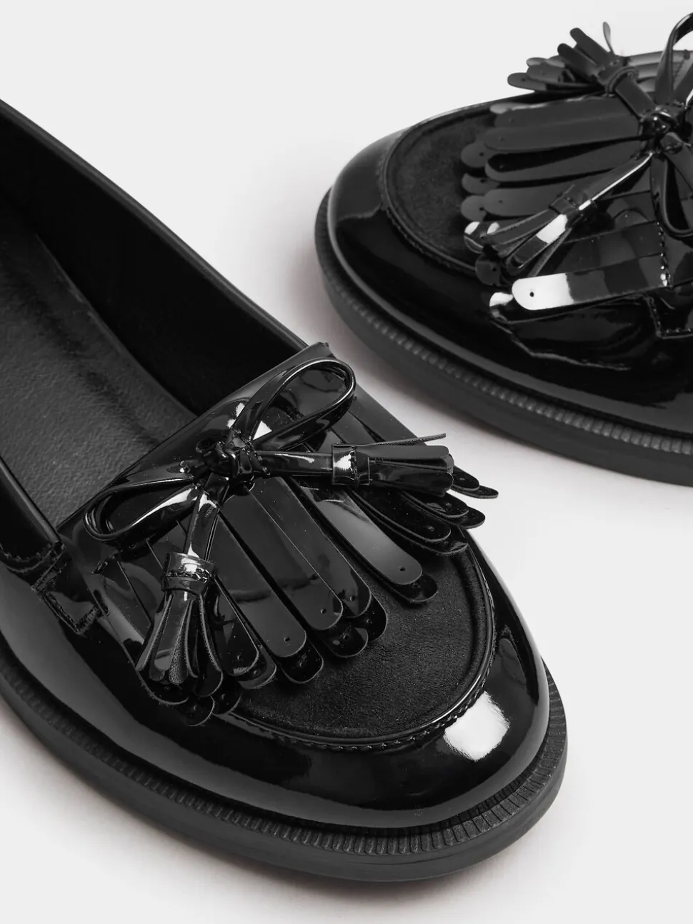 Yours Curve Black Extra Wide Fit Extra Wide Fit Tassel Patent Loafers