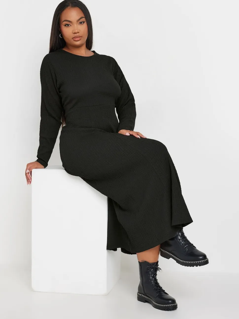 Yours Curve Black Textured Flared Maxi Dress