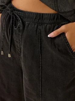 Yours Curve Black Wide Fit Wide Leg Seam Front Jeans