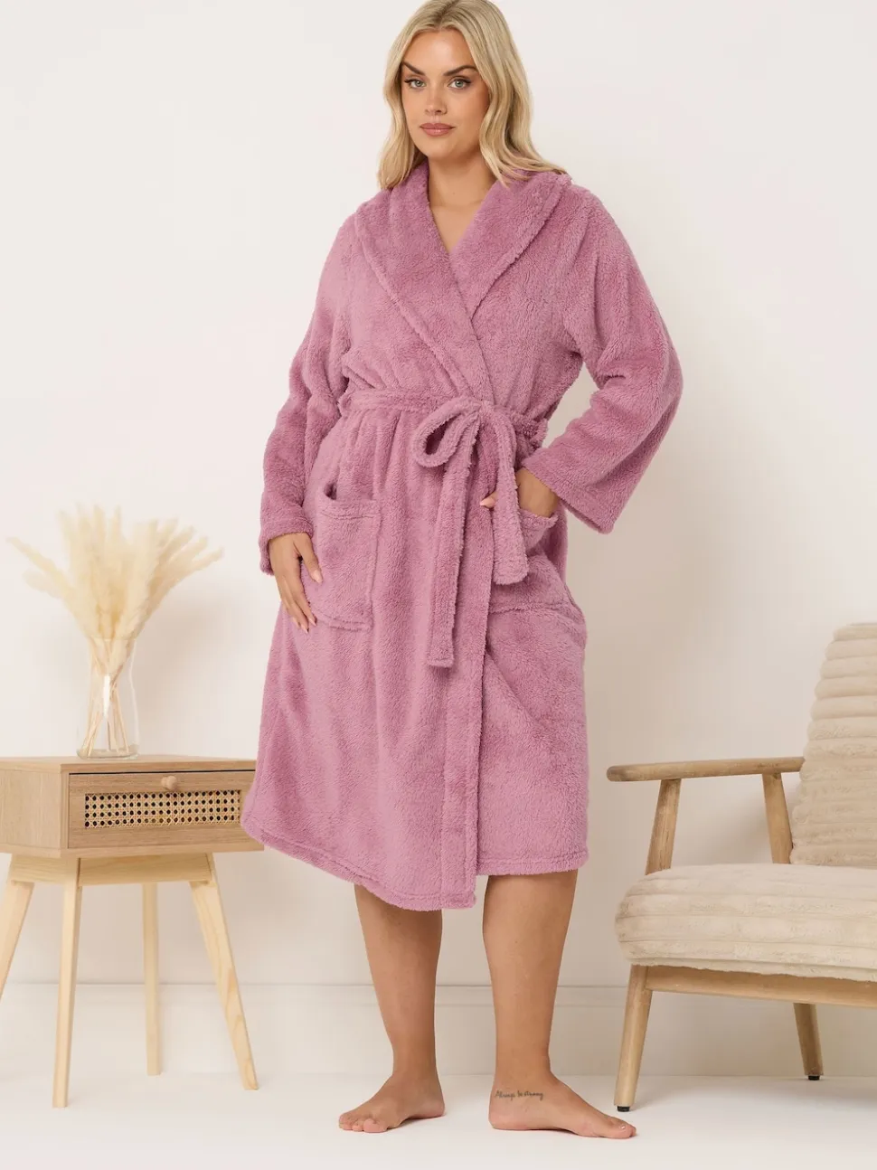 Yours Curve Pink Fluffy Shawl Collar Robe